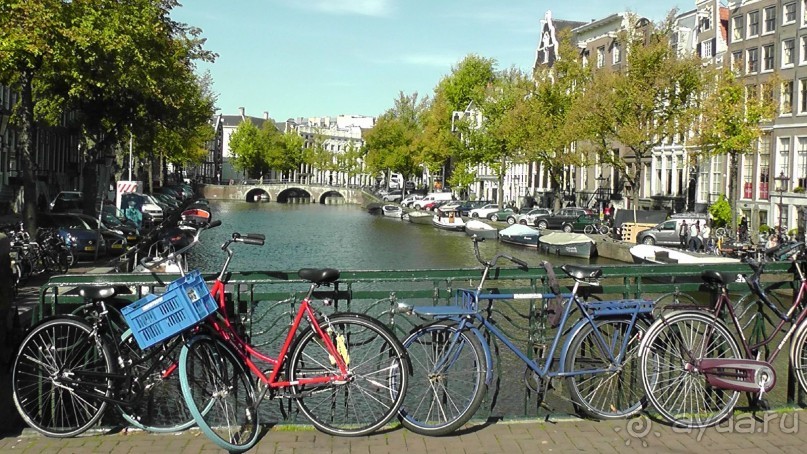 Амстердам, Нидерланды. «Гулять, так гулять!». Утомленные каналами, день I.