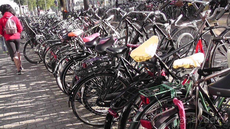 Амстердам, Нидерланды. «Гулять, так гулять!». Утомленные каналами, день I.