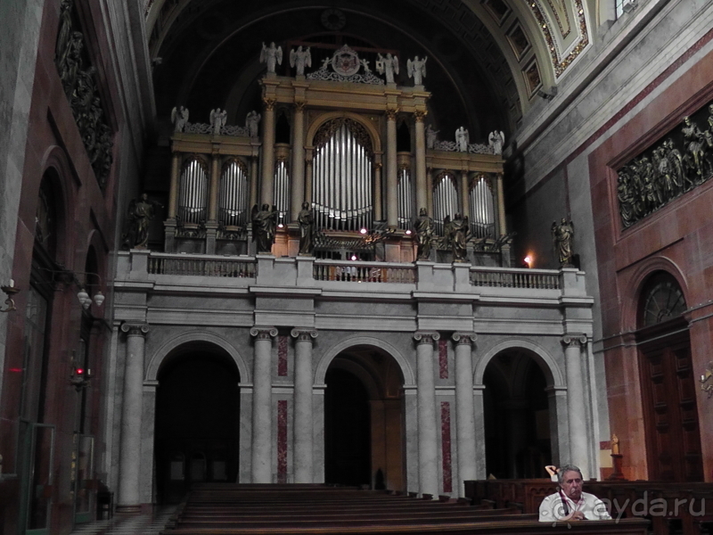 Эстергом. Это Венгрия!   Город венгерских королей и прилатов.