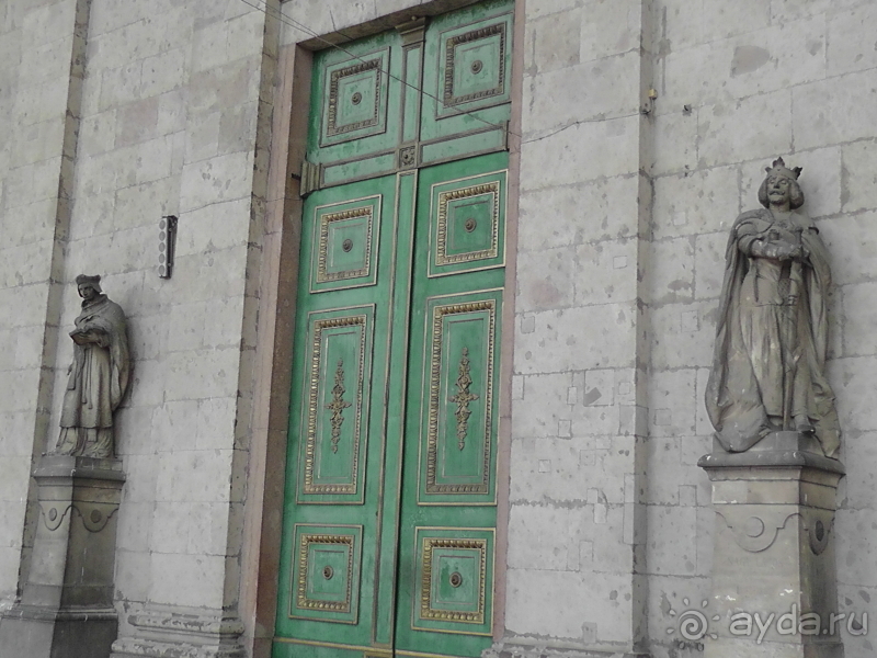 Эстергом. Это Венгрия!   Город венгерских королей и прилатов.