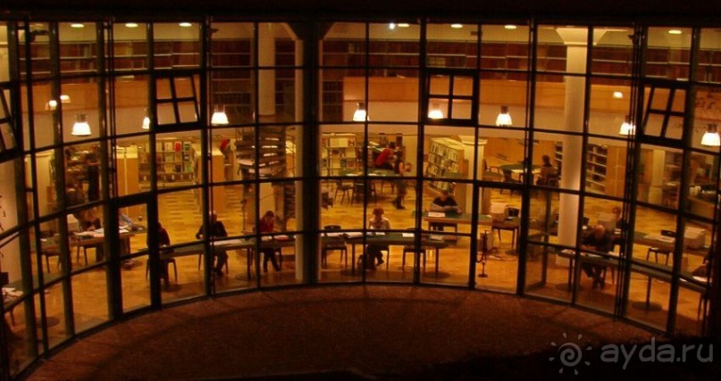 Это Венгрия! Городская библиотека Будапешт