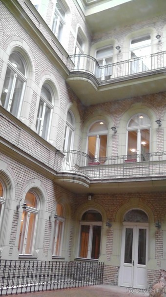 Это Венгрия! Городская библиотека Будапешт