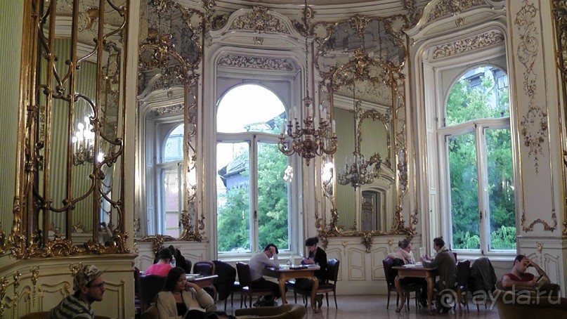 Это Венгрия! Городская библиотека Будапешт