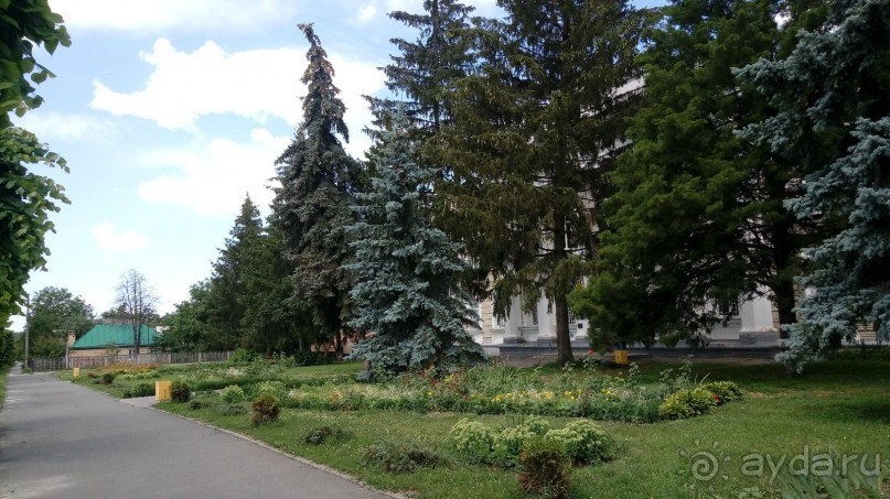 Корсунь-Шевченковский -  стародавний город над Росью.