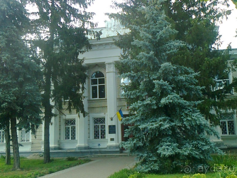 Корсунь-Шевченковский -  стародавний город над Росью.