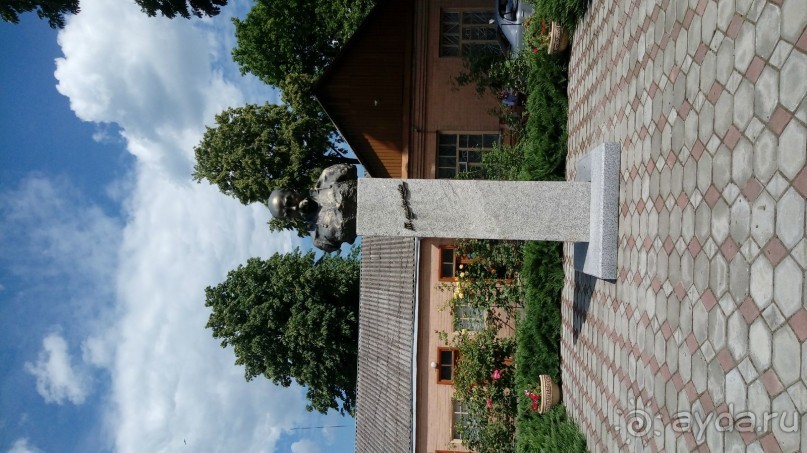 Корсунь-Шевченковский -  стародавний город над Росью.