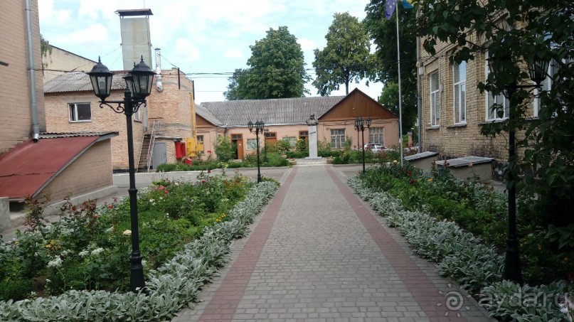 Корсунь-Шевченковский -  стародавний город над Росью.