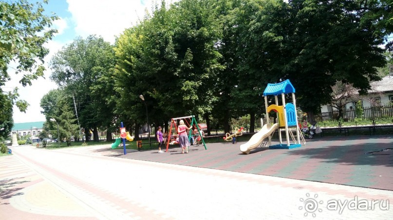 Корсунь-Шевченковский -  стародавний город над Росью.