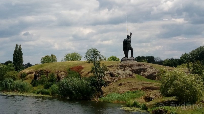 Корсунь-Шевченковский -  стародавний город над Росью.