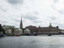 Стокгольм : привет девушке с татуировкой дракона