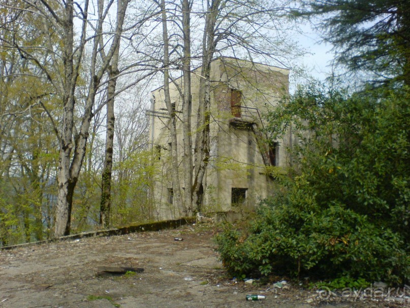 Путешествие по Абхазии на автомобиле в разное время года.