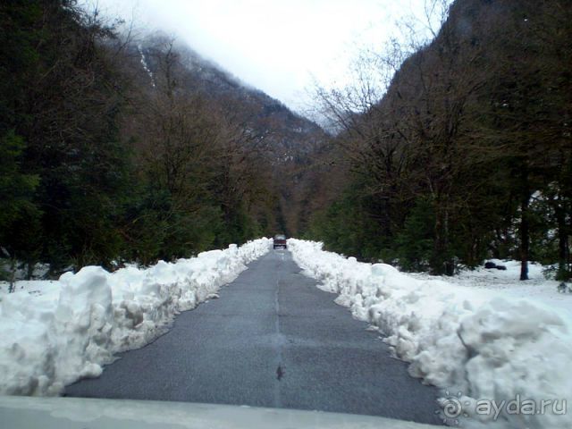Путешествие по Абхазии на автомобиле в разное время года.