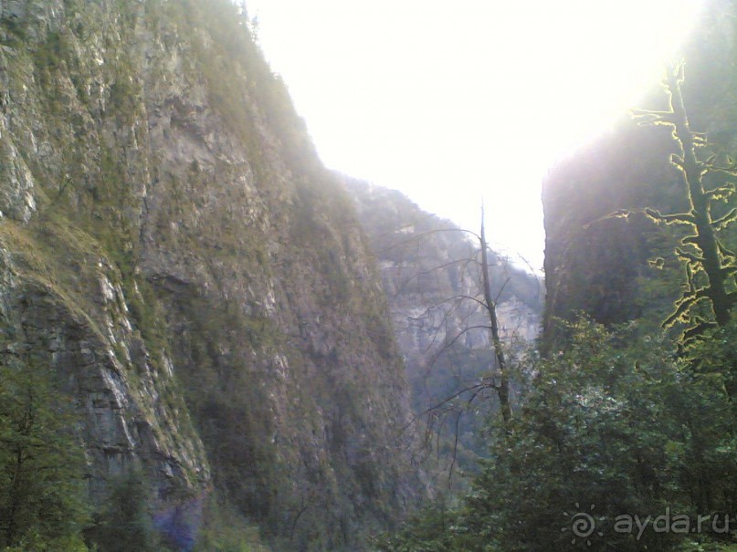 Путешествие по Абхазии на автомобиле в разное время года.