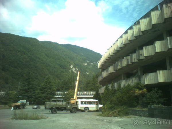 Путешествие по Абхазии на автомобиле в разное время года.