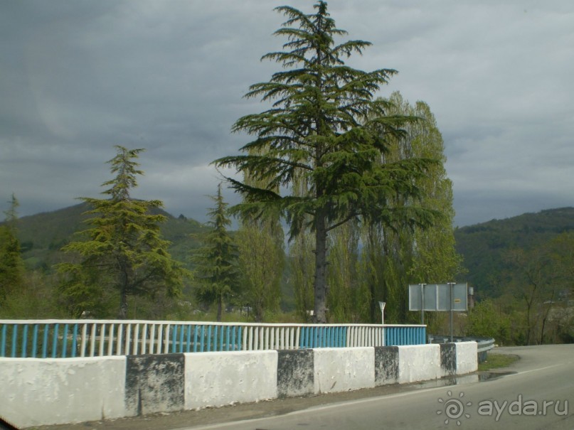 Путешествие по Абхазии на автомобиле в разное время года.