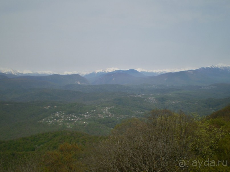 Путешествие по Абхазии на автомобиле в разное время года.