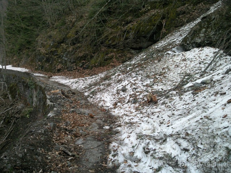 Путешествие по Абхазии на автомобиле в разное время года.