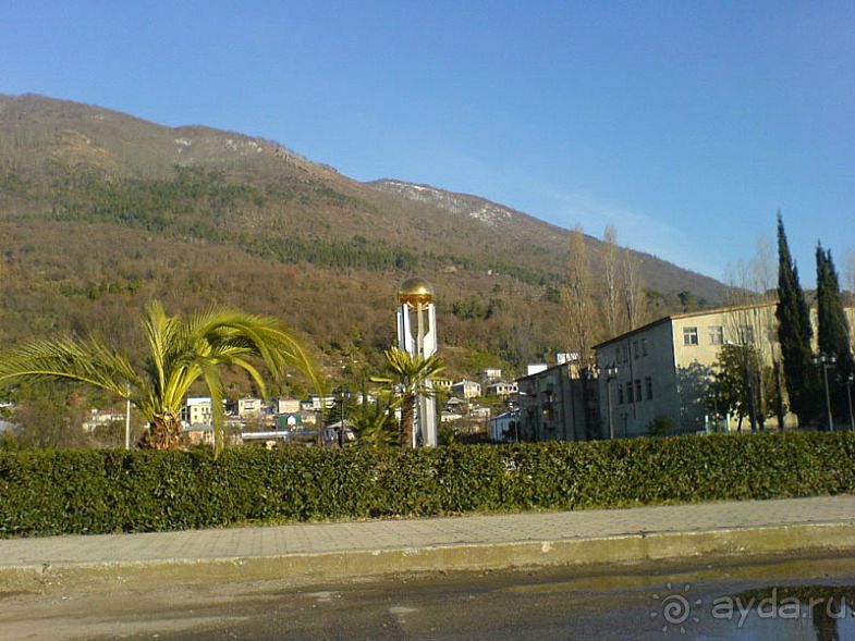 Путешествие по Абхазии на автомобиле в разное время года.