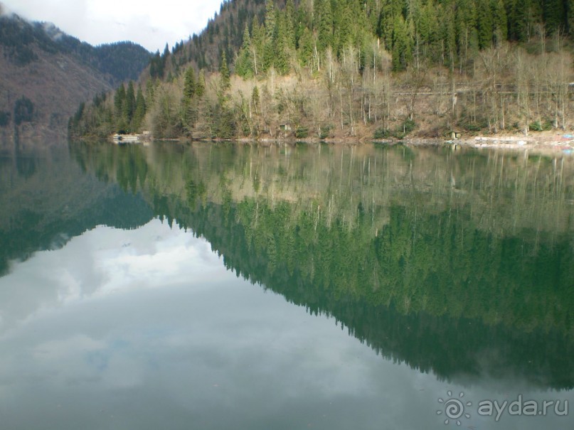 Путешествие по Абхазии на автомобиле в разное время года.