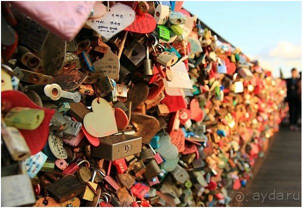 Альбом отзыва "О том, что мы повидали в Сеуле не только........................"