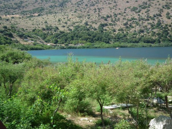 озеро Курнас. Единственное пресноводное озеро на Крите.