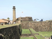 Шри-Ланка двумя парами глаз.