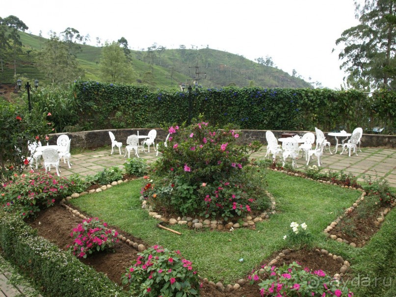 Шри-Ланка двумя парами глаз.