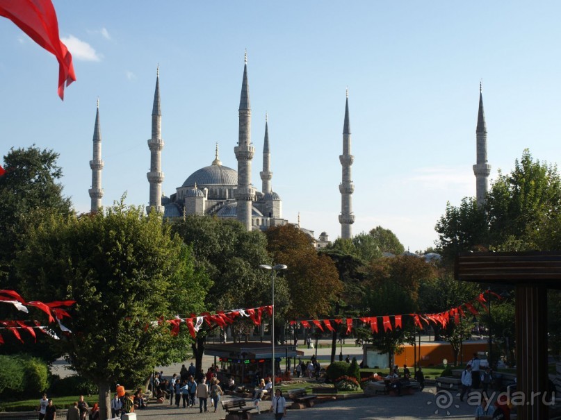 Вид на Голубую мечеть в Стамбуле. Турция.