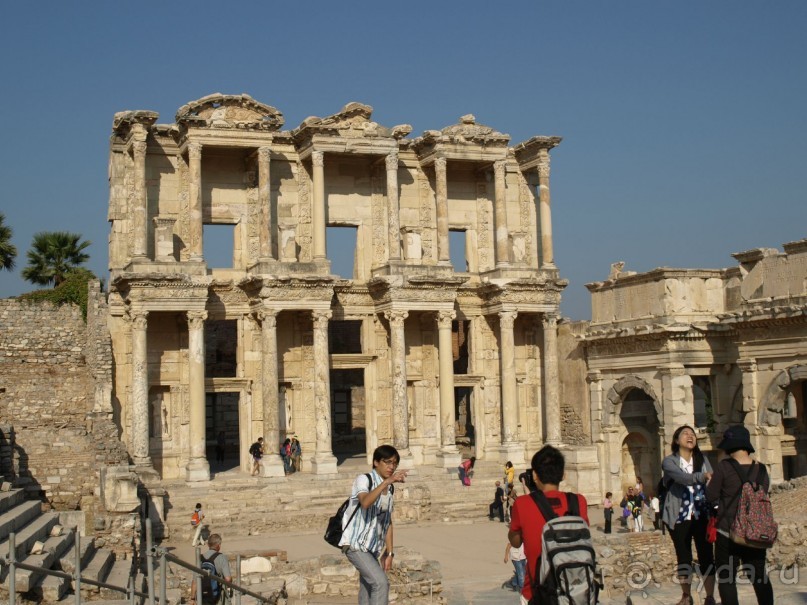 Библиотека Цельсия в Эфесе.