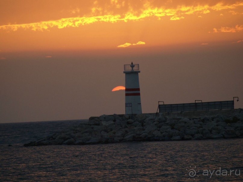 Кушадасы. Маяк.