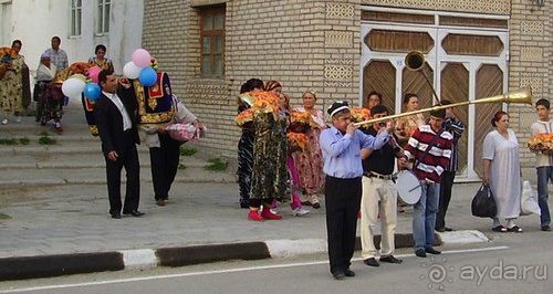 Узбекские колыбели для младенцев всего мира