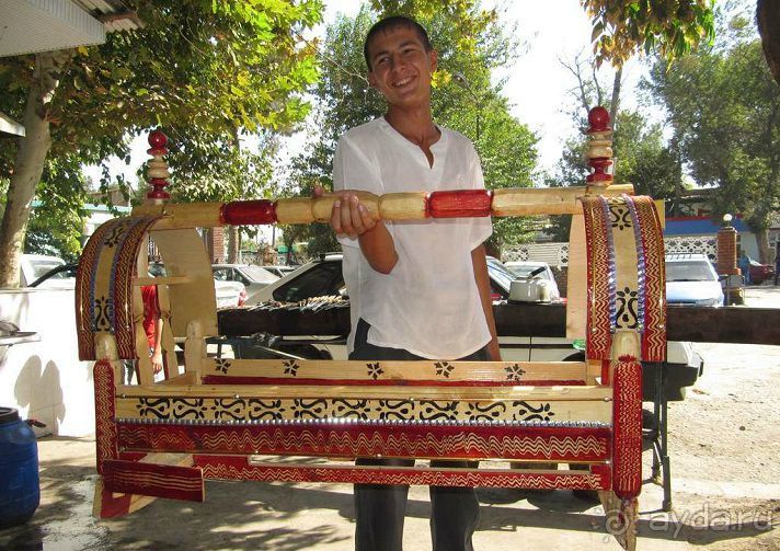 Узбекские колыбели для младенцев всего мира