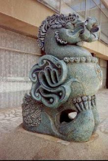 Там где жара и песок, пробьется вода и появится оазис