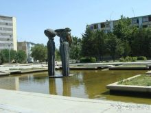 Там где жара и песок, пробьется вода и появится оазис