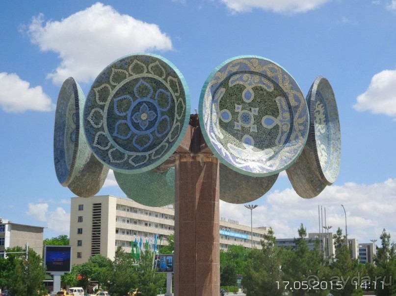 Там где жара и песок, пробьется вода и появится оазис