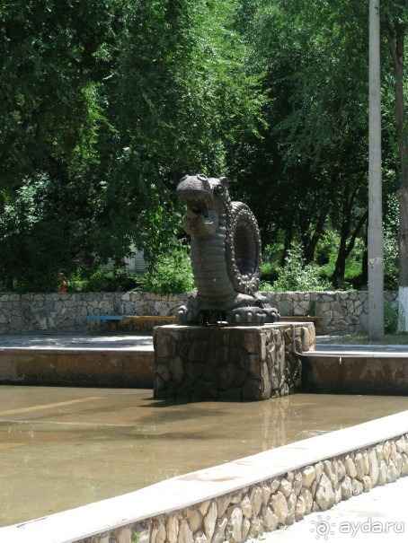 Там где жара и песок, пробьется вода и появится оазис