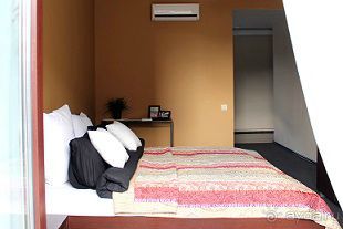 фото October Riverside Inn