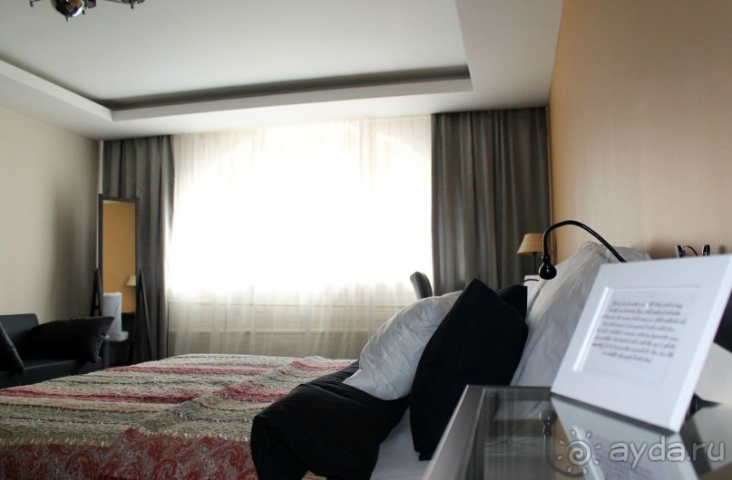 фото October Riverside Inn