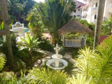 По-азиатски, но неплохо. Лучше аналогов в Гоа