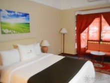 По-азиатски, но неплохо. Лучше аналогов в Гоа