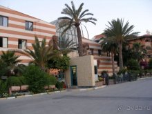 центральный вход в отель