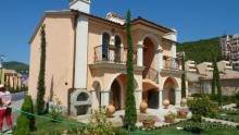 Вилла Романа (Villa Romana), курорт Елените