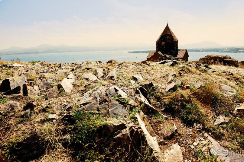 СЕВАН. Армения