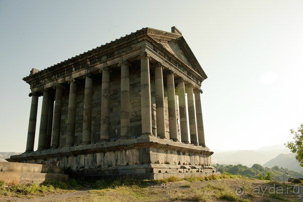 Храм Гарни.  Армения