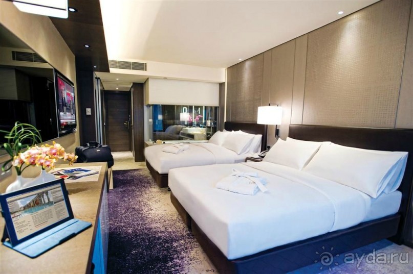 Royal Plaza Hotel