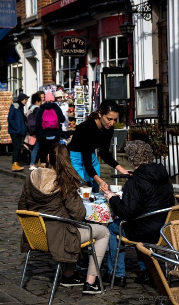 СНОВА ВИНДЗОР