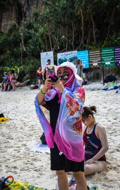 PHI PHI ISLANDS - ЛЮДИ