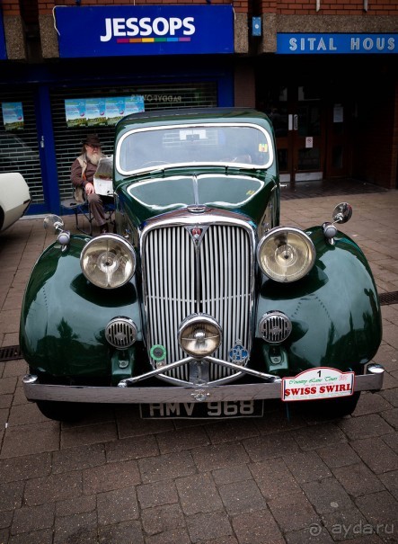 КРЕПЧЕ ЗА БАРАНКУ ДЕРЖИСЬ ШОФЕР