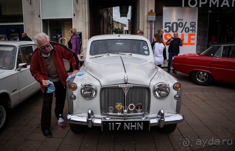 КРЕПЧЕ ЗА БАРАНКУ ДЕРЖИСЬ ШОФЕР
