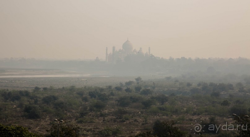 КРАСНЫЙ ФОРТ В АГРЕ